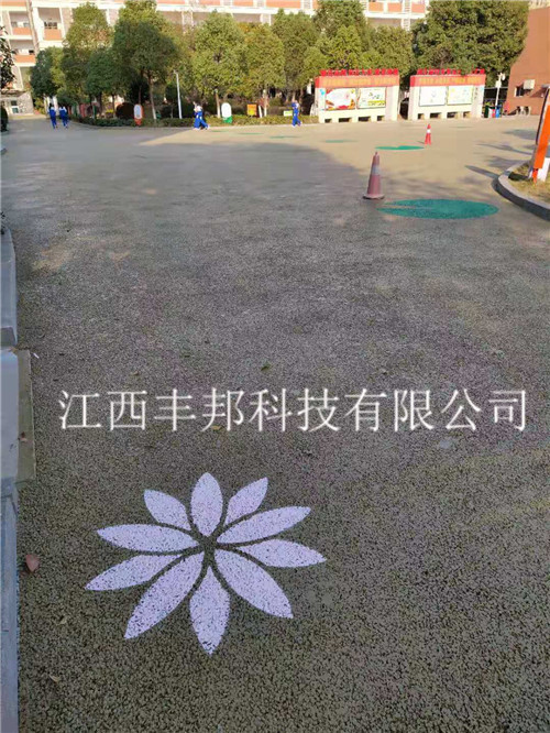 上饶南昌站前路小学透水造型